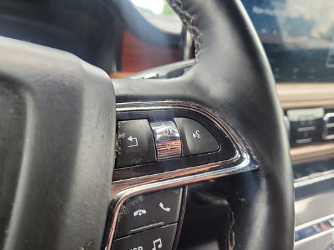 Certified 2023 Lincoln Nautilus Reserve AWD/4WD image 18