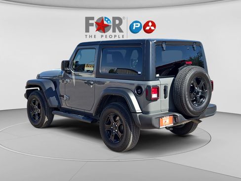 Used 2022 Jeep Wrangler Sport AWD/4WD image 3