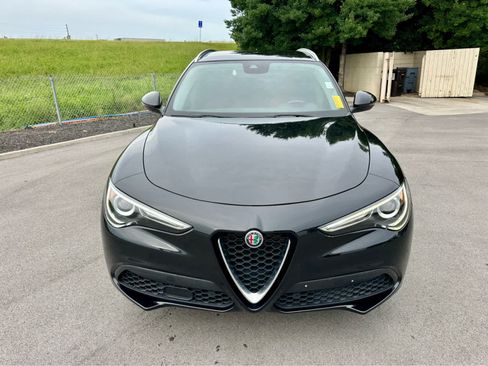 Used 2021 Alfa Romeo Stelvio Ti w/ Active Assist 2 Package TI AWD/4WD image 2
