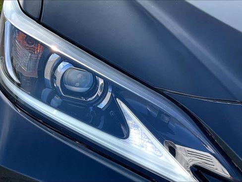 Used 2024 Lexus ES 300h w/ Premium Package image 28