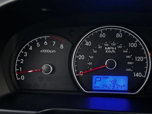 Used 2009 Hyundai Elantra SE FWD image 14