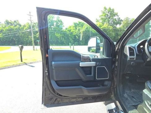 Used 2018 Ford F350 Lariat w/ Lariat Ultimate Package AWD/4WD image 11