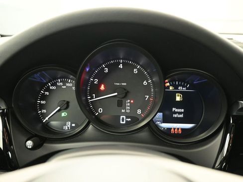 New 2026 Porsche Macan AWD/4WD image 19