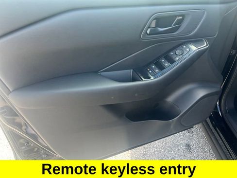 Certified 2025 Nissan Rogue S image 12