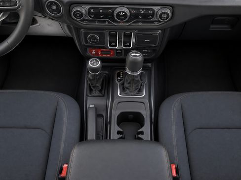 Used 2024 Jeep Wrangler Sport AWD/4WD image 20