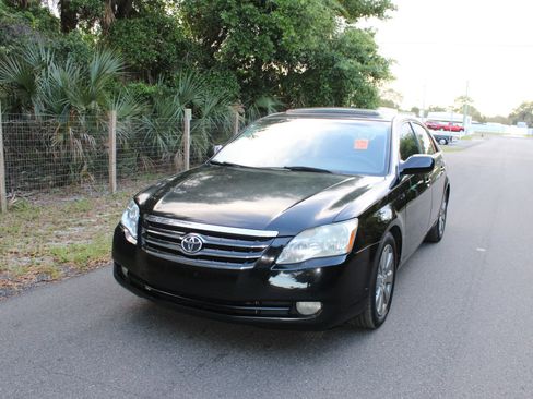 Used 2006 Toyota Avalon Touring FWD image 1