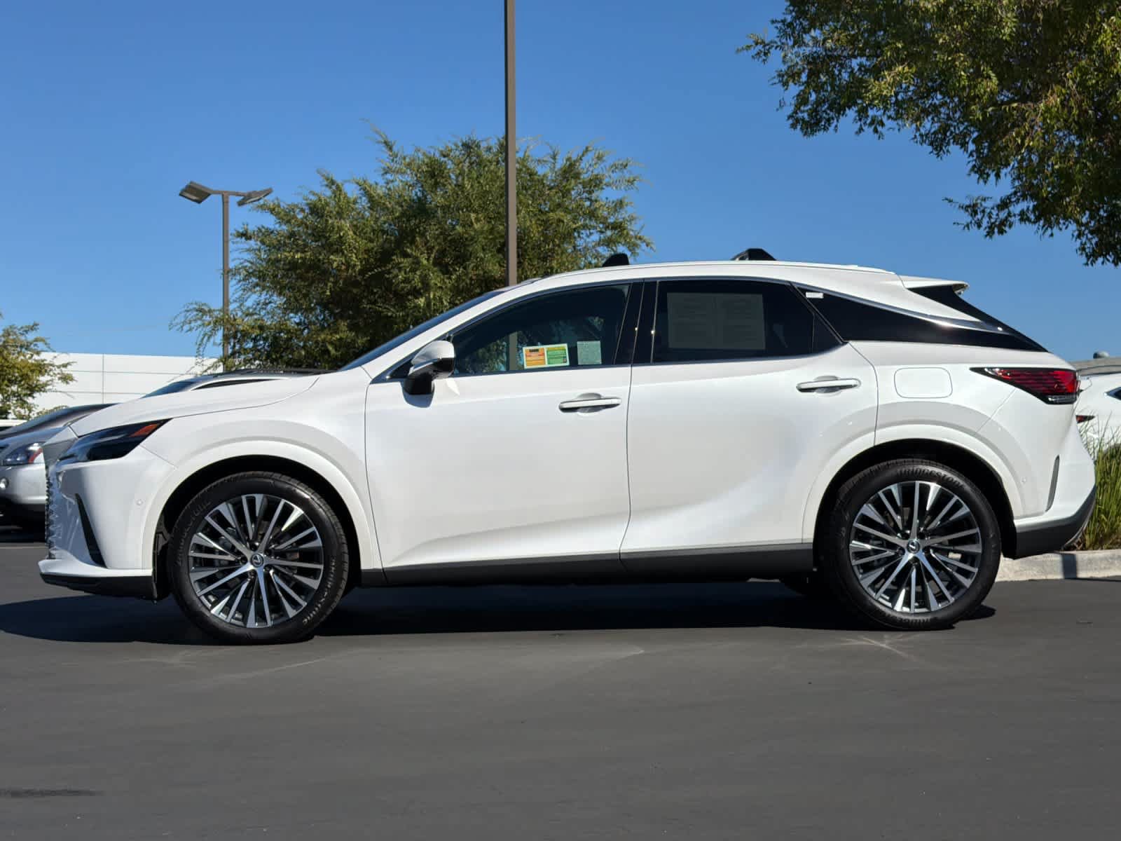 Certified 2025 Lexus RX 350 w/ Convenience Package AWD/4WD image 9