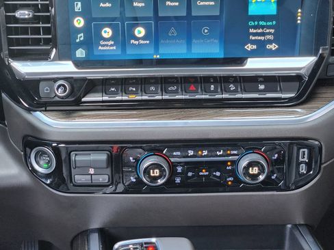 Used 2022 Chevrolet Silverado 1500 RST AWD/4WD image 16