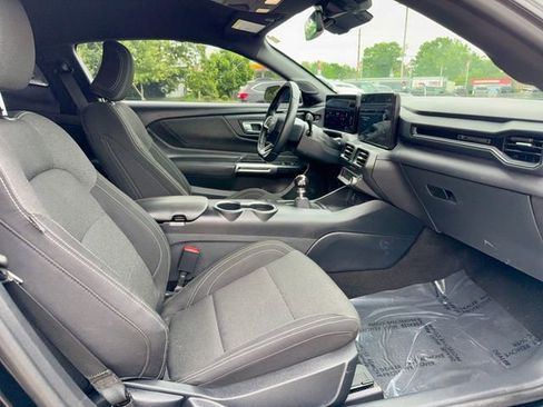 Used 2024 Ford Mustang GT RWD image 8