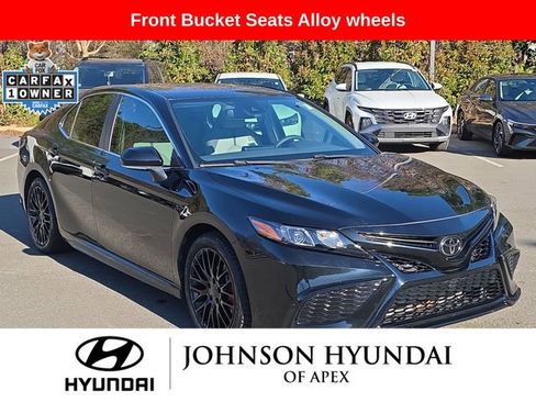Used 2023 Toyota Camry SE image 13