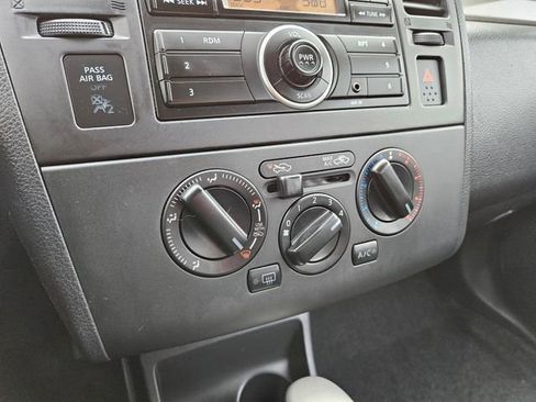 Used 2012 Nissan Versa 1.8 S image 19