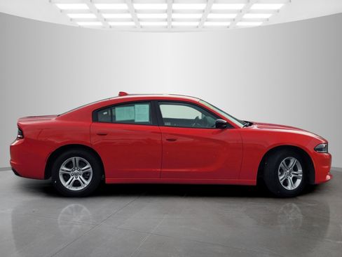 Used 2023 Dodge Charger SXT image 3
