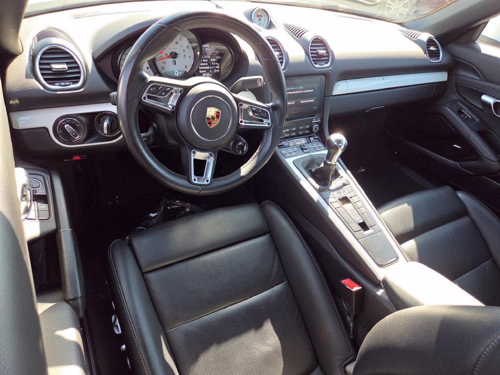 Used 2019 Porsche 718 Boxster RWD image 35