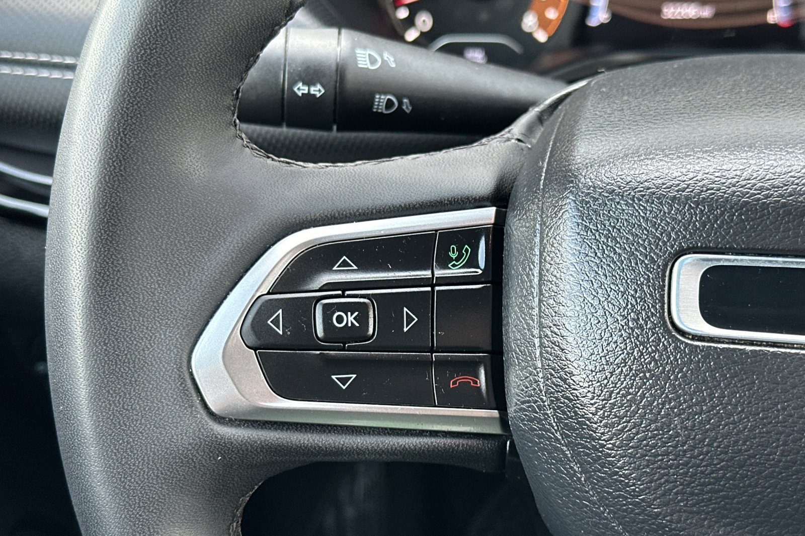 Used 2023 Jeep Compass Latitude w/ Convenience Group AWD/4WD image 26