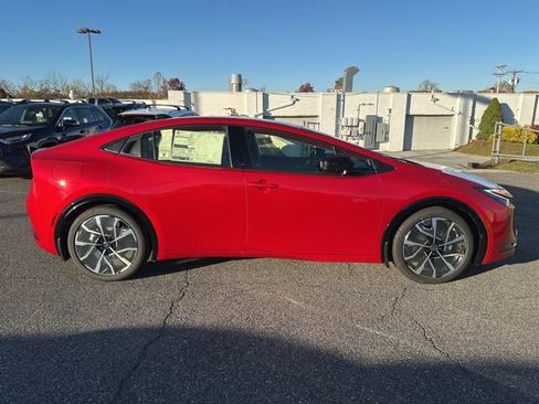 New 2026 Toyota Prius Plug-In Hybrid image 6