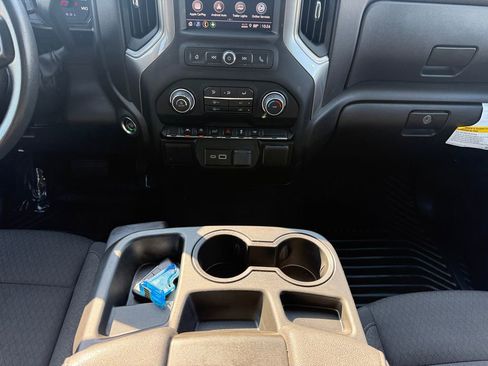 Certified 2024 Chevrolet Silverado 1500 Custom image 15