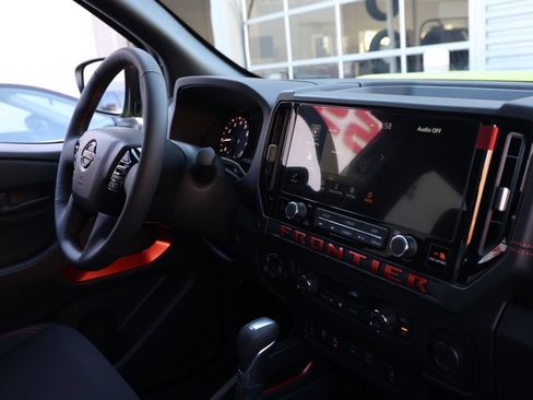 New 2026 Nissan Frontier PRO-4X w/ Pro-4x Convenience Package image 19