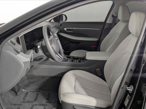 Used 2026 Hyundai Sonata SE FWD image 14