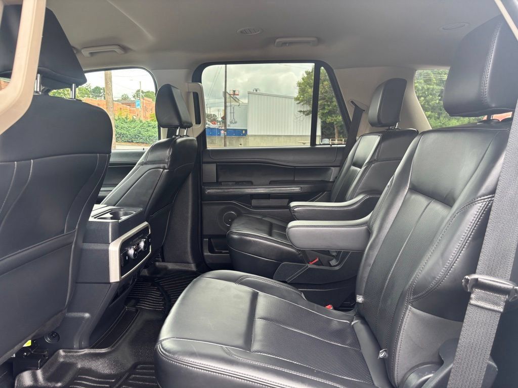Used 2024 Ford Expedition XLT AWD/4WD image 21