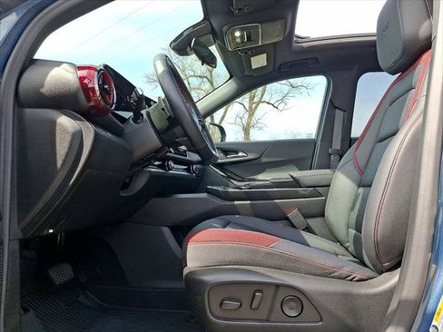 Used 2025 Chevrolet Equinox RS w/ Convenience Package III FWD image 11