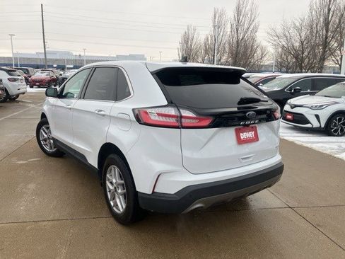 Used 2024 Ford Edge SEL image 6