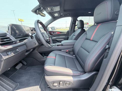 New 2026 Chevrolet Traverse RS FWD image 21