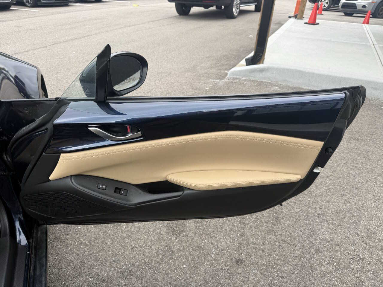 Used 2025 MAZDA MX-5 Miata RF Grand Touring RWD image 14