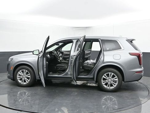 New 2025 Cadillac XT6 Luxury image 49