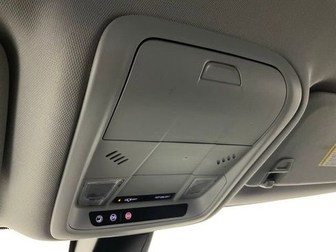 Used 2022 Chevrolet Blazer LT image 17