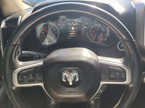Used 2019 RAM 1500 Big Horn AWD/4WD image 30