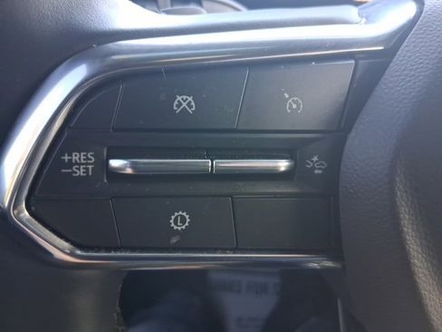 Certified 2025 Chevrolet Suburban Premier image 36