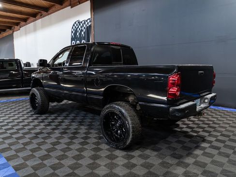 Used 2007 Dodge Ram 2500 Truck SLT AWD/4WD image 4