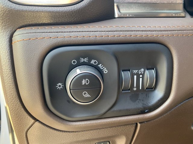 Used 2026 RAM 1500 Limited AWD/4WD image 14