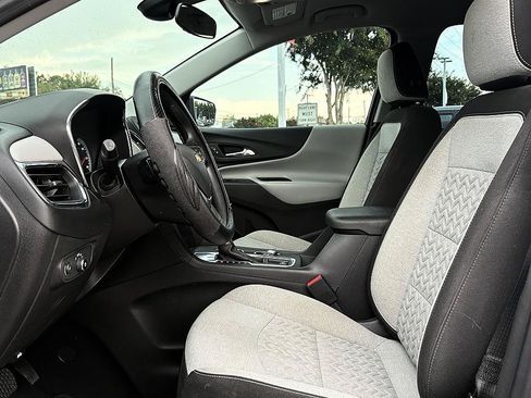 Used 2023 Chevrolet Equinox LS w/ Midnight Edition FWD image 8