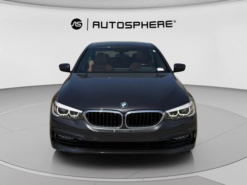 Used 2017 BMW 530i RWD image 2