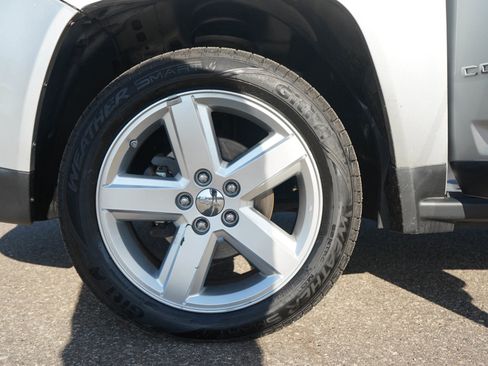 Used 2012 Jeep Compass Limited w/ Sun/Sound Group AWD/4WD image 27