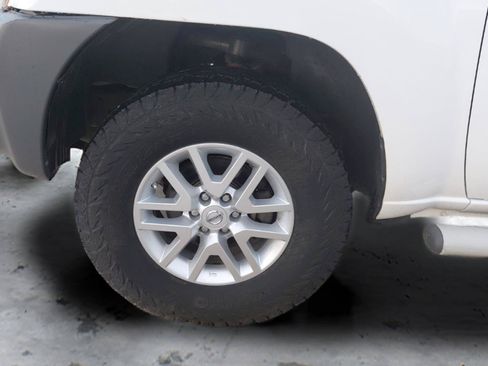 Used 2012 Nissan Xterra X AWD/4WD image 10