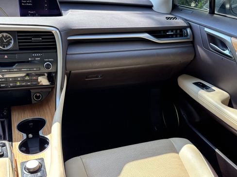 Used 2019 Lexus RX 350L AWD image 34