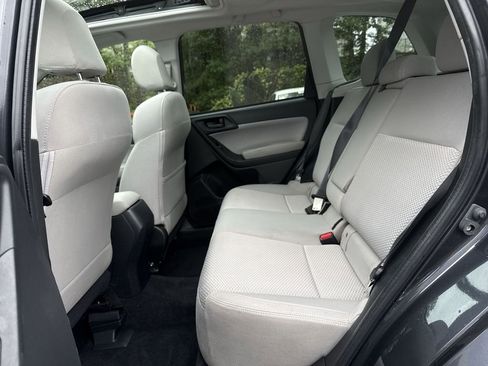 Used 2017 Subaru Forester 2.5i Premium AWD/4WD image 24