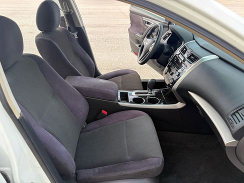 Used 2013 Nissan Altima 2.5 S FWD image 30