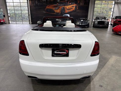 Used 2017 Rolls-Royce Dawn image 6