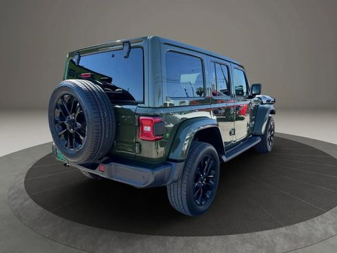 Used 2021 Jeep Wrangler Unlimited Sahara w/ Cold Weather Group AWD/4WD image 5