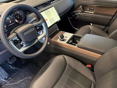 New 2026 Land Rover Range Rover Long Wheelbase SE AWD/4WD image 3