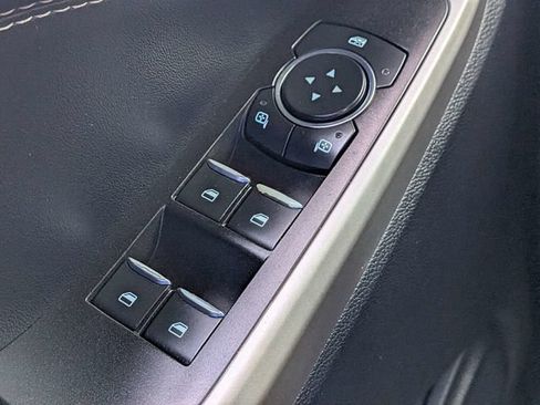 Used 2021 Ford Explorer XLT w/ Equipment Group 202A RWD image 27