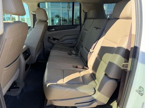 Used 2019 GMC Yukon XL SLT image 13