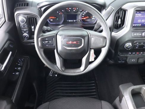 Used 2020 GMC Sierra 1500 4x4 Crew Cab w/ Sierra Value Package image 28