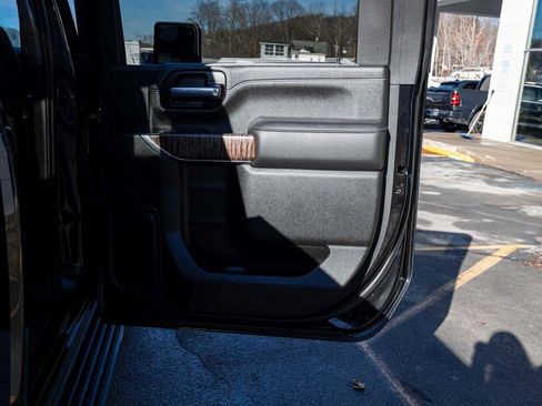 Used 2021 GMC Sierra 3500 Denali w/ Denali Ultimate Package image 15