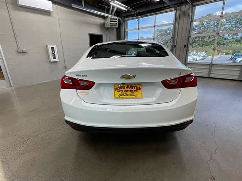 Used 2023 Chevrolet Malibu LT FWD image 4