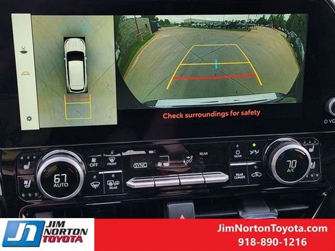 New 2026 Toyota Highlander Platinum AWD/4WD image 16