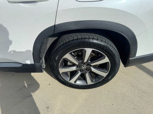 Certified 2025 Honda Pilot Elite image 37